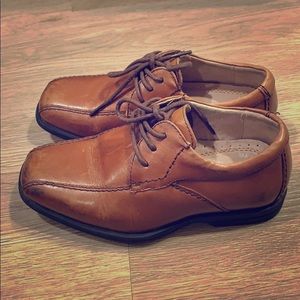 Boys Florsheim dress shoes